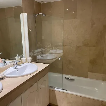 Apartment Piso 2 Habitaciones, Salon 2 Bano En Puerto Banus Vista Mar ! *